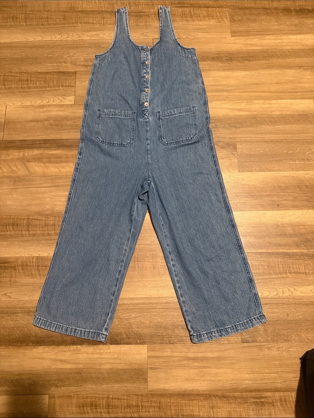 Sincerely Jewels wide leg denim button down overalls jeans with pockets Size M